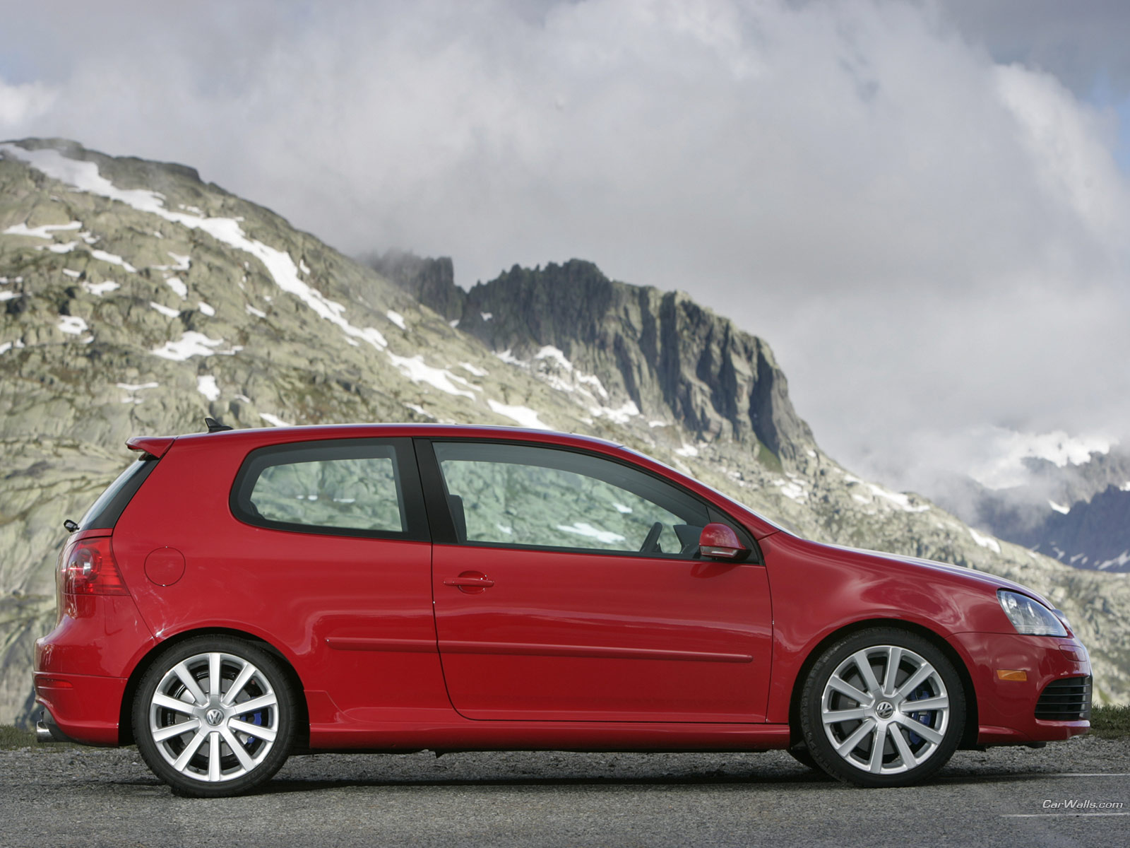 Volkswagen Golf V R32 1600x1200 b24 Tapety na pulpit